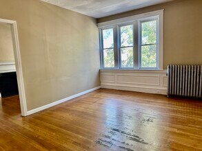 330 St Paul St in Brookline, MA - Building Photo - Building Photo