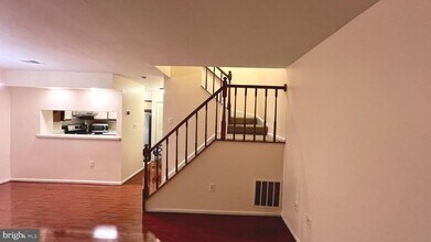 14316 Johnny Moore Ct in Centreville, VA - Building Photo - Building Photo