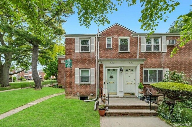 261-72 Langston Ave in Queens, NY - Building Photo - Building Photo