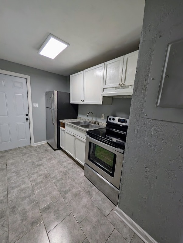 property at 2304 S Calhoun St