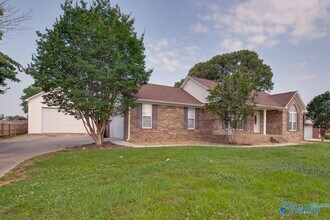 23983 May Ln in Athens, AL - Foto de edificio - Building Photo