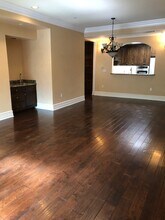 11582 Moorpark St, Unit PH-2 in North Hollywood, CA - Building Photo - Building Photo