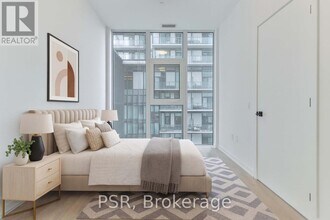 1285 Dupont St in Toronto, ON - Building Photo - Building Photo