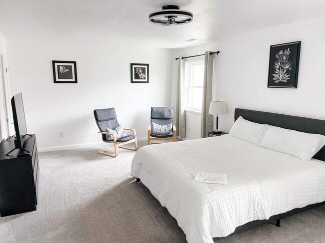 604 Briar Ct in Virginia Beach, VA - Building Photo - Building Photo