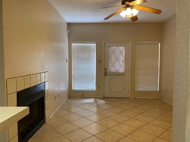 property at 806 W 24th St
