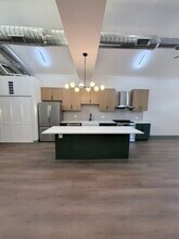 1806 S Jefferson St in Chicago, IL - Foto de edificio - Building Photo