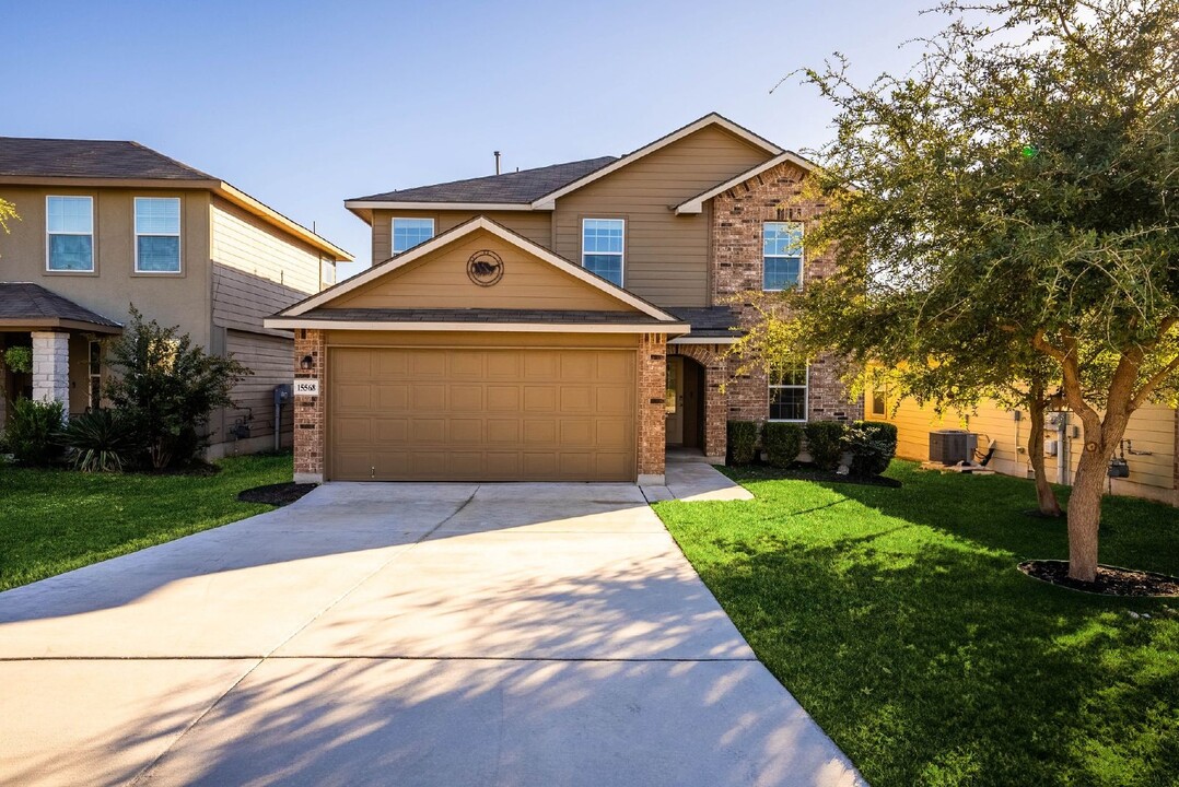 15568 Night Heron in San Antonio, TX - Building Photo