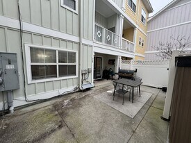 72 Cassandra Ln in Bluffton, SC - Building Photo