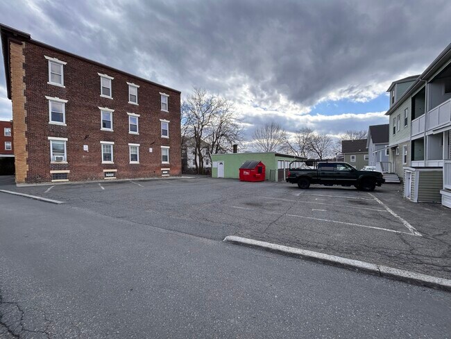5 Ropes St, Unit 2 in Salem, MA - Building Photo - Building Photo
