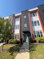 976 Youngs Ln in Nashville, TN - Building Photo