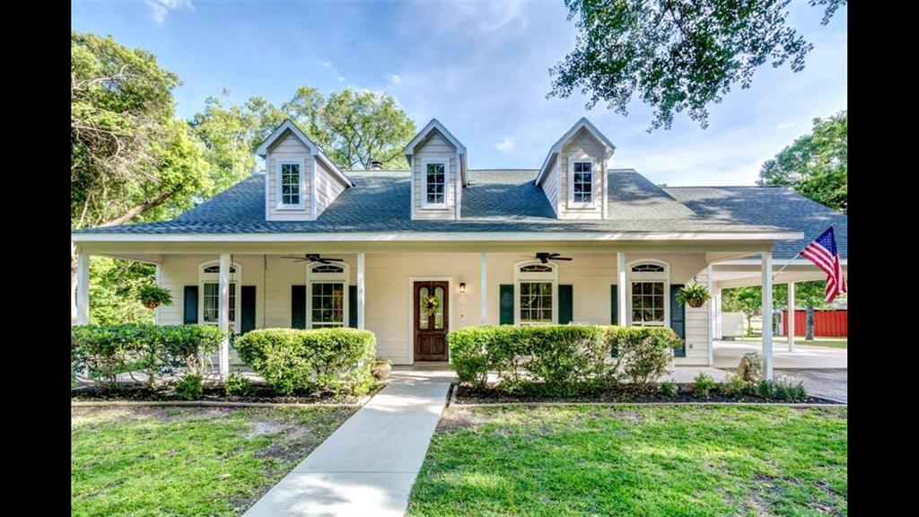 6811 Skylight Ln in Magnolia, TX - Building Photo