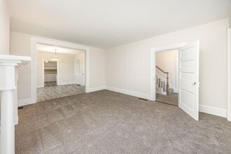 1400 W Trindle Rd in Carlisle, PA - Building Photo - Building Photo