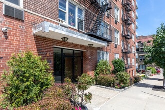 The Raymont in Riverdale, NY - Building Photo - Building Photo