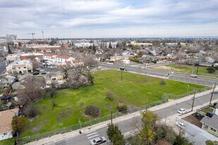 Gateway East in Sacramento, CA - Building Photo