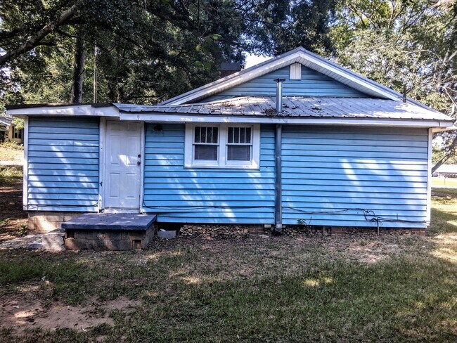 1018 Bruce St in Oxford, AL - Building Photo - Building Photo