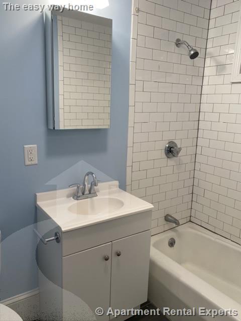 66 A Beacon St in Somerville, MA - Building Photo - Building Photo