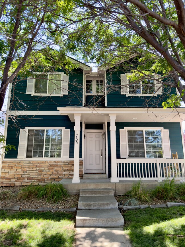 property at 735 Summer Hawk Dr