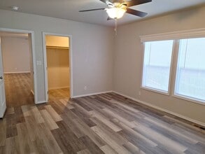1 Vista del Rio St in Rio Communities, NM - Building Photo - Building Photo