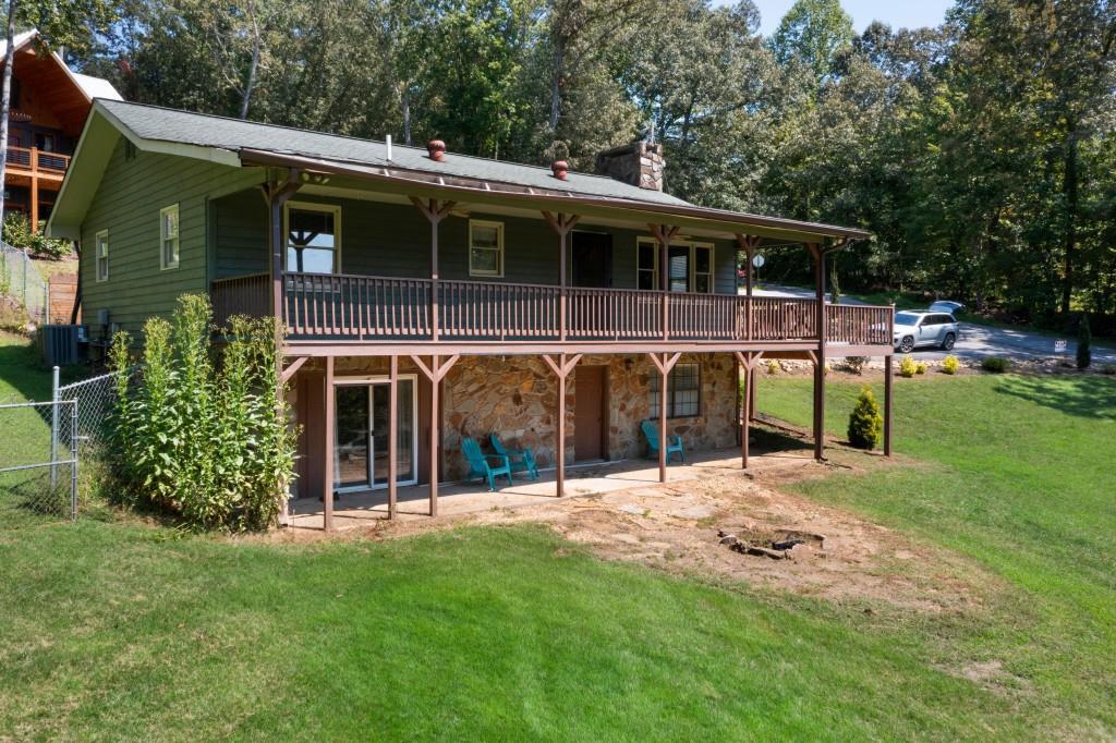 568 Prince Dr in Morganton, GA - Building Photo