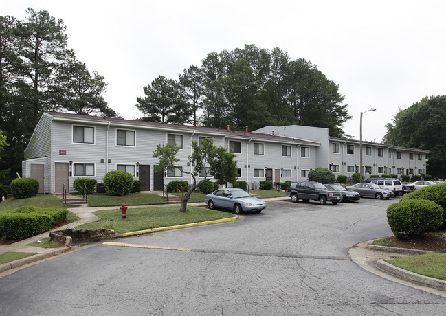 Oxford Village Townhouses in Atlanta, GA - Foto de edificio - Building Photo