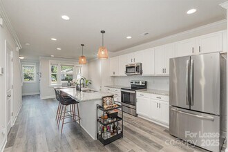 813 McArthur Ave in Charlotte, NC - Building Photo - Building Photo