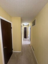 3406 N Missouri Ave-Unit -Unit B in Peoria, IL - Building Photo - Building Photo