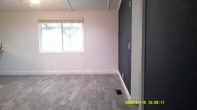 945 Davis St in Vacaville, CA - Building Photo - Building Photo
