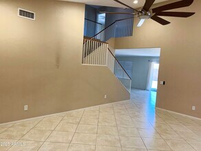8883 W Maryland Ave in Glendale, AZ - Building Photo - Building Photo
