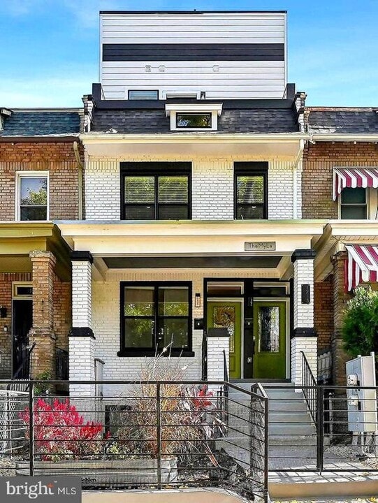 1213 Holbrook St NE in Washington, DC - Building Photo