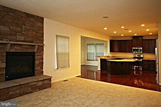 2906 George Hilleary Ter in Upper Marlboro, MD - Building Photo - Building Photo