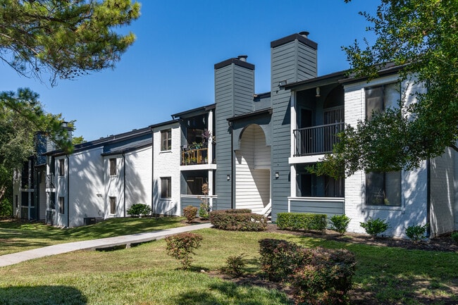 Derby Park in Grand Prairie, TX - Foto de edificio - Building Photo