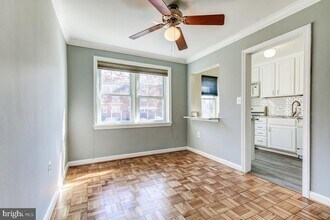 6726 W Wakefield Dr in Alexandria, VA - Building Photo - Building Photo