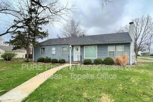 1301 SW Belle Ave in Topeka, KS - Building Photo