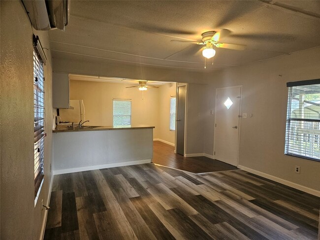 property at 11453 Underwood St