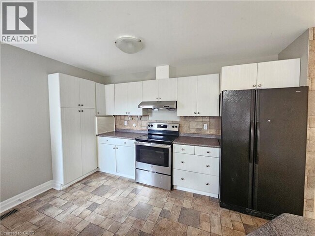 125 Municipal St in Guelph, ON - Building Photo - Building Photo