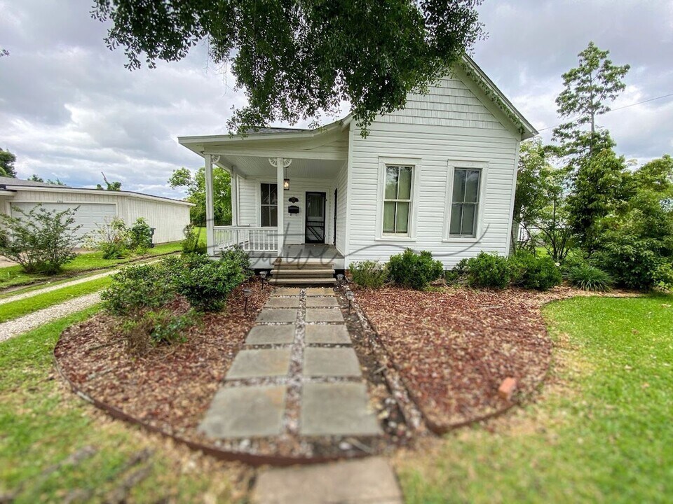 1508 Ford St in Lake Charles, LA - Building Photo