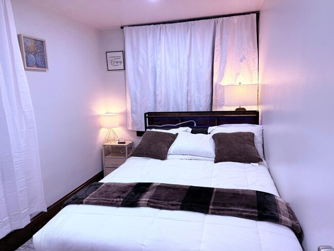 212 Smith St in Dunmore, PA - Building Photo - Building Photo