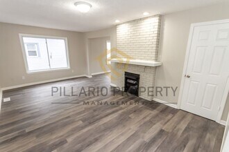 2430 Brookside Pkwy N Dr in Indianapolis, IN - Building Photo - Building Photo