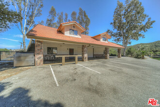 42880 Brown Rd in Murrieta, CA - Building Photo - Building Photo