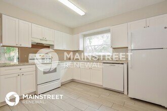 908 E Normandy Blvd in Deltona, FL - Building Photo - Building Photo