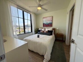 108 NW 27th St, Unit A2 in Miami, FL - Foto de edificio - Building Photo