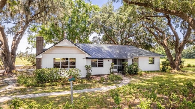 property at 5005 Lillian Lee Rd