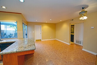 10051 Valley Circle Blvd in Chatsworth, CA - Building Photo - Building Photo