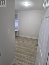 917 Main St E in Hamilton, ON - Building Photo - Building Photo