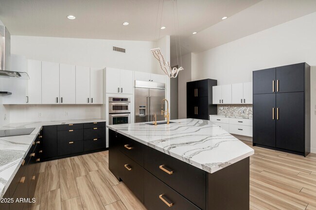 5403 E Cannon Dr in Paradise Valley, AZ - Building Photo - Building Photo
