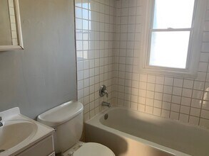 7015 Paisley Dr in St. Louis, MO - Building Photo - Building Photo