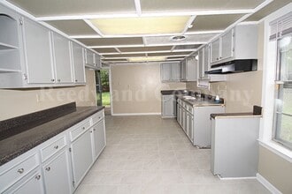 5130 Queen Elizabeth Fwy in Memphis, TN - Building Photo - Building Photo