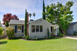 5960 13th Ave in Sacramento, CA - Building Photo