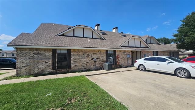 550 E Windsor Dr in Denton, TX - Foto de edificio