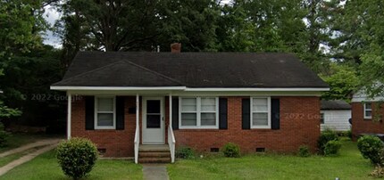 703 Jackson Ln in Kinston, NC - Foto de edificio - Building Photo